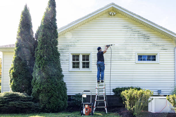 Best Animal Enclosure Cleaning  in Winnebago, IL